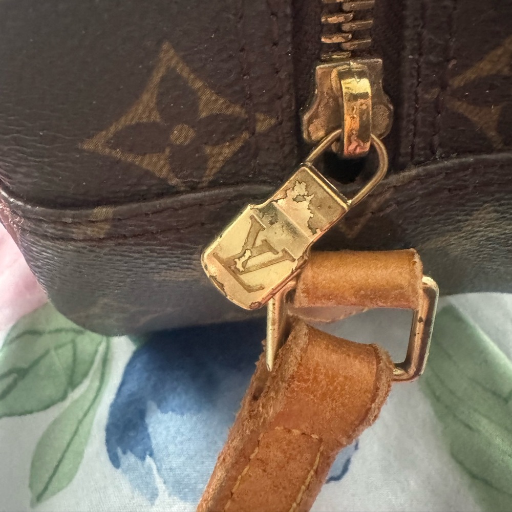 Louis Vuitton Monogram Crossbody Bag in Brown and Tan - Picture 4 of 16